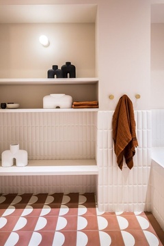 Une salle de bain texturée...